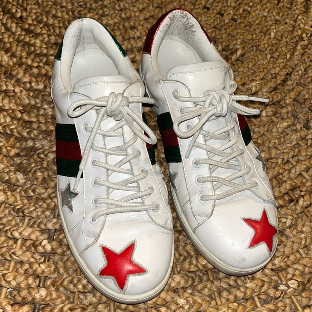 Woman’s Ace ‘Stars’